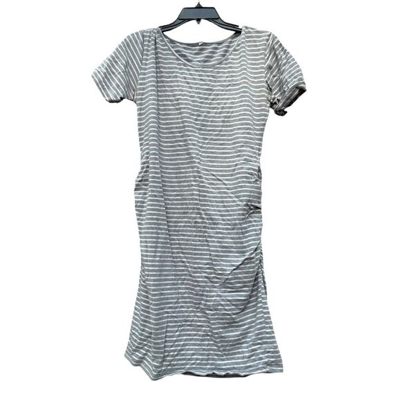 Dresses & Skirts - Maternity short sleeves ruched gray dress size L stripes